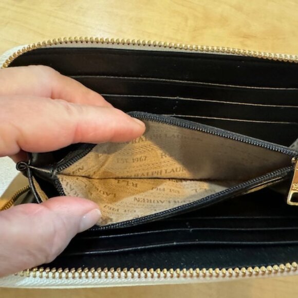NWT Lauren Ralph Lauren Wallet - Picture 5 of 7